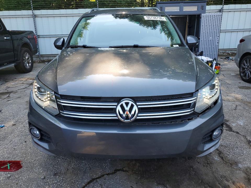 55738736 :رقم المزاد ، WVGAV7AX1GW602189 vin ، 2016 Volkswagen Tiguan مزاد بيع