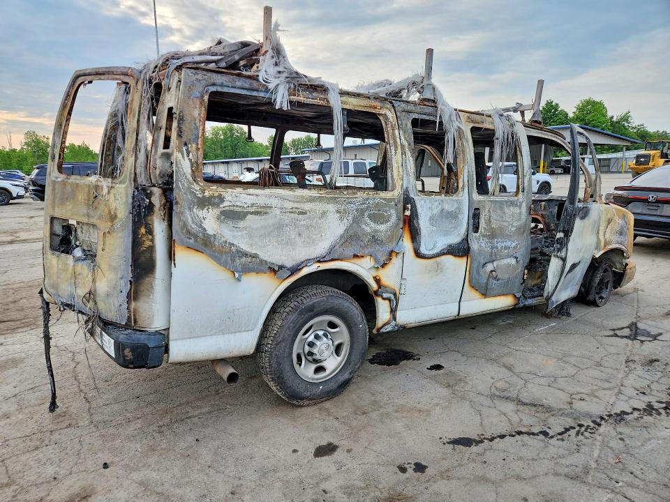 56466466 :رقم المزاد ، 1GAWGEFP4K1362216 vin ، 2019 Chevrolet Express G2500 مزاد بيع