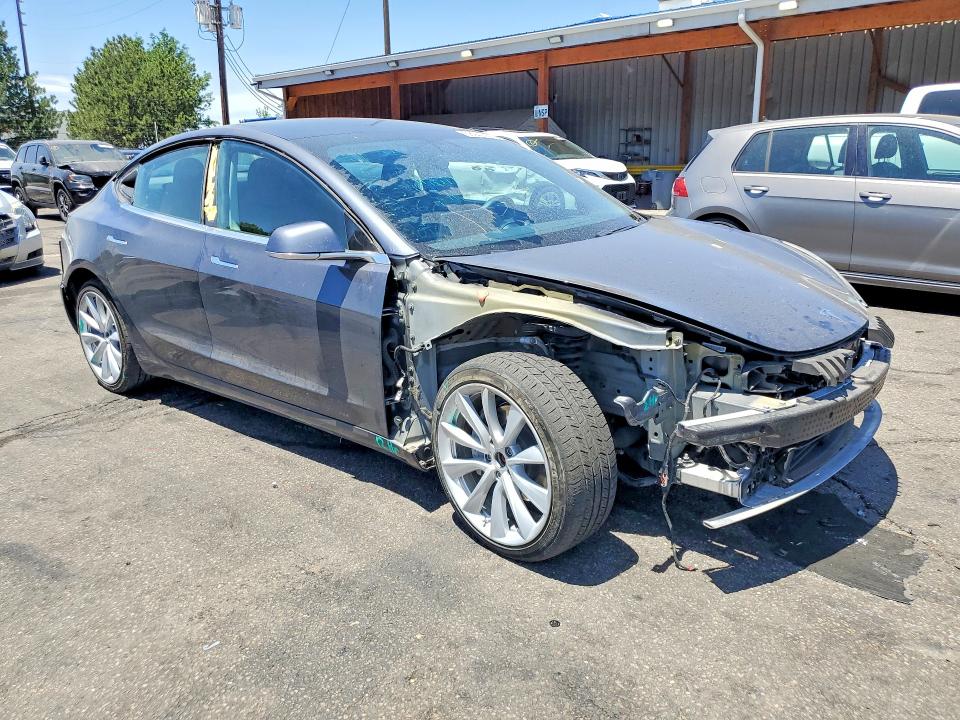 2020 Tesla Model 3 მანქანა იყიდება აუქციონზე, vin: 5YJ3E1EB7LF620137, აუქციონის ნომერი: 58249446