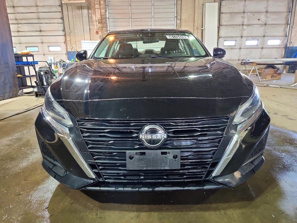 56170426 :رقم المزاد ، 1N4BL4BV3PN395861 vin ، 2023 Nissan Altima مزاد بيع