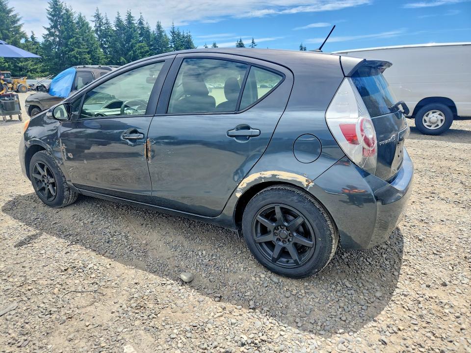 57649226 :رقم المزاد ، JTDKDTB38D1054524 vin ، 2013 Toyota Prius C مزاد بيع