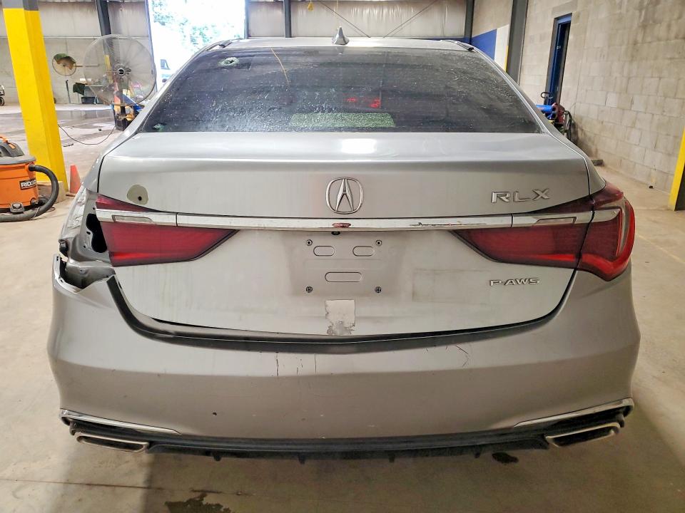 56452576 :رقم المزاد ، JH4KC1F56JC001323 vin ، 2018 Acura Rlx مزاد بيع