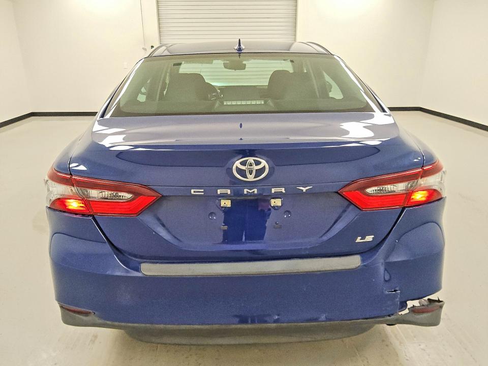 58885676 :رقم المزاد ، 4T1C11AK3PU108322 vin ، 2023 Toyota Camry مزاد بيع