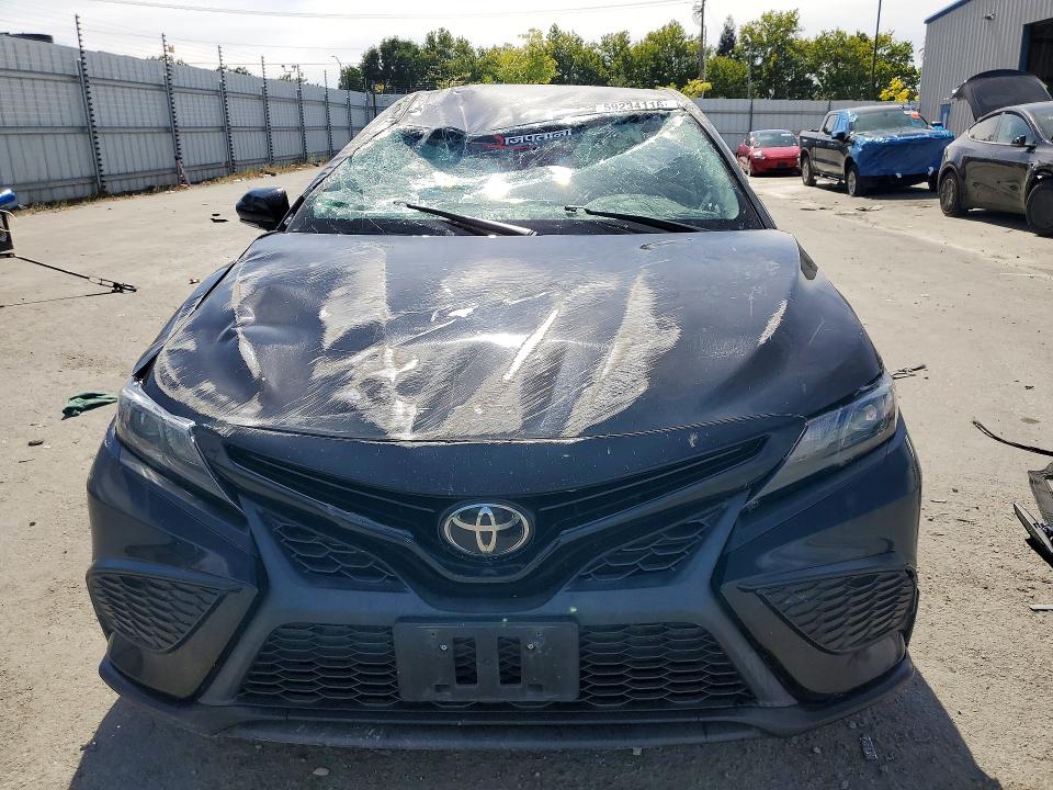 Продажа на аукционе авто 2022 Toyota Camry, vin: 4T1G11AK5NU707043, номер лота: 59234116
