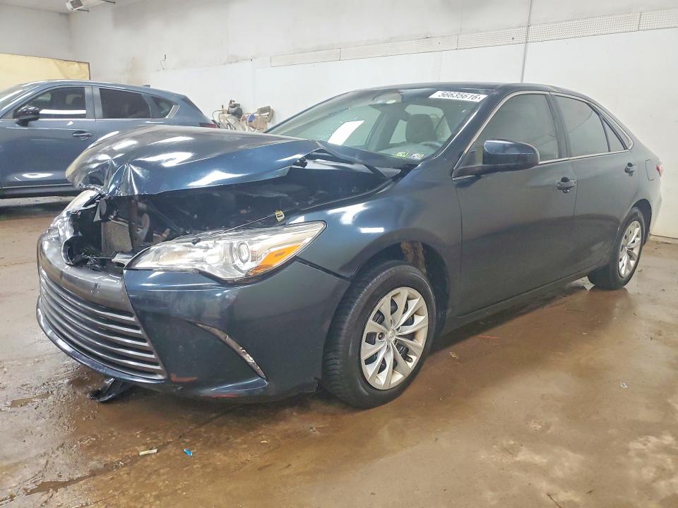 56635616 :رقم المزاد ، 4T1BF1FK1HU754157 vin ، 2017 Toyota Camry مزاد بيع