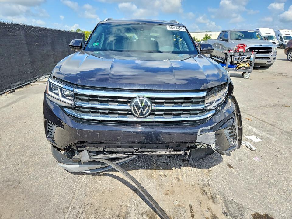 2021 Volkswagen Atlas Cross Sport მანქანა იყიდება აუქციონზე, vin: 1V2WC2CA1MC238010, აუქციონის ნომერი: 58654866