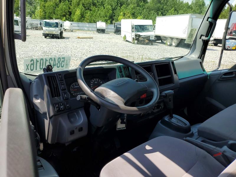 58421016 :رقم المزاد ، 54DE5W1L8NSR00042 vin ، 2022 Isuzu Nrr مزاد بيع