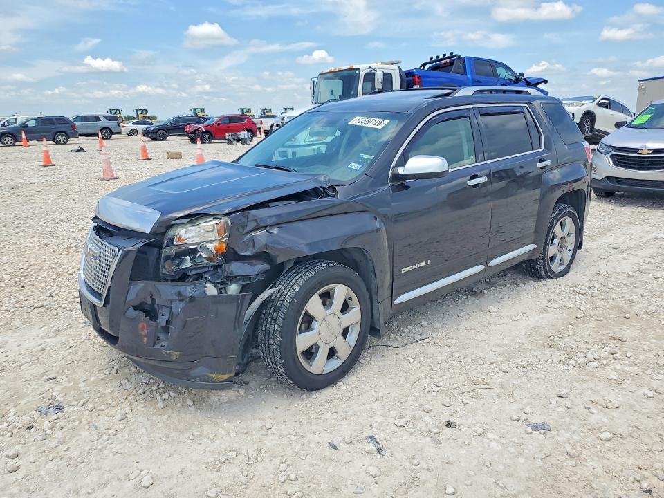 55560126 :رقم المزاد ، 2GKFLZE32F6260736 vin ، 2015 Gmc Terrain مزاد بيع