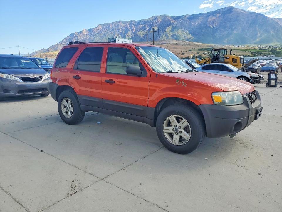 56050136 :رقم المزاد ، 1FMYU93196KC94054 vin ، 2006 Ford Escape مزاد بيع