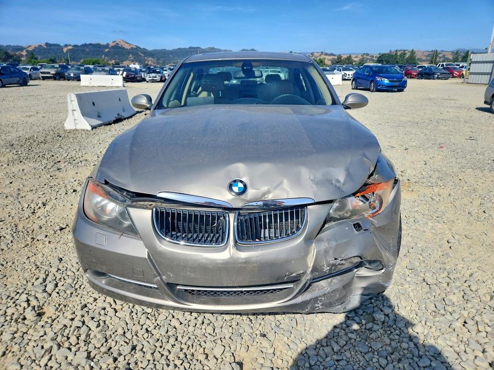 2007 Bmw 335 მანქანა იყიდება აუქციონზე, vin: WBAVD53517A007040, აუქციონის ნომერი: 56538346