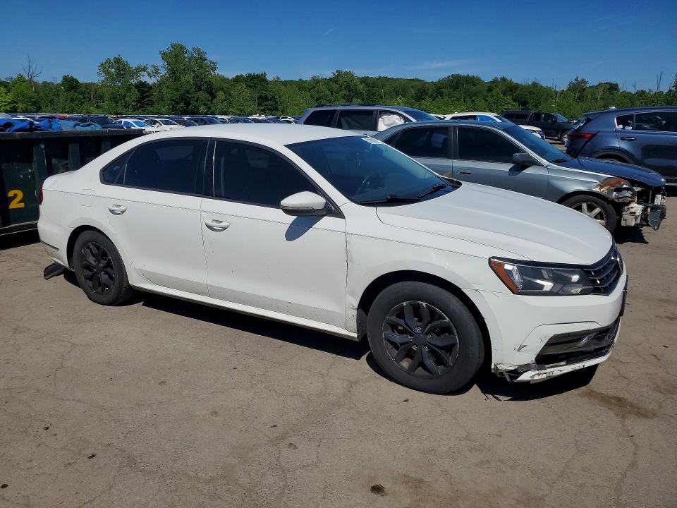 56186756 :رقم المزاد ، 1VWAA7A30JC016604 vin ، 2018 Volkswagen Passat مزاد بيع