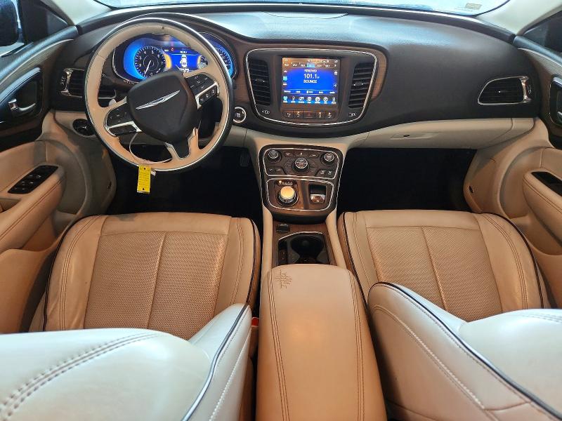 57608486 :رقم المزاد ، 1C3CCCCG5FN565438 vin ، 2015 Chrysler 200 مزاد بيع