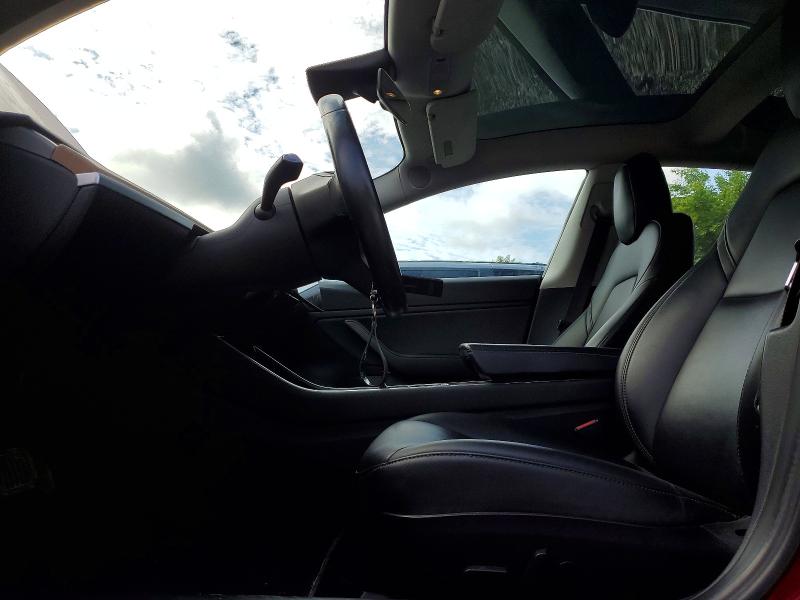 54420886 :رقم المزاد ، 5YJ3E1EB1JF126997 vin ، 2018 Tesla Model 3 مزاد بيع