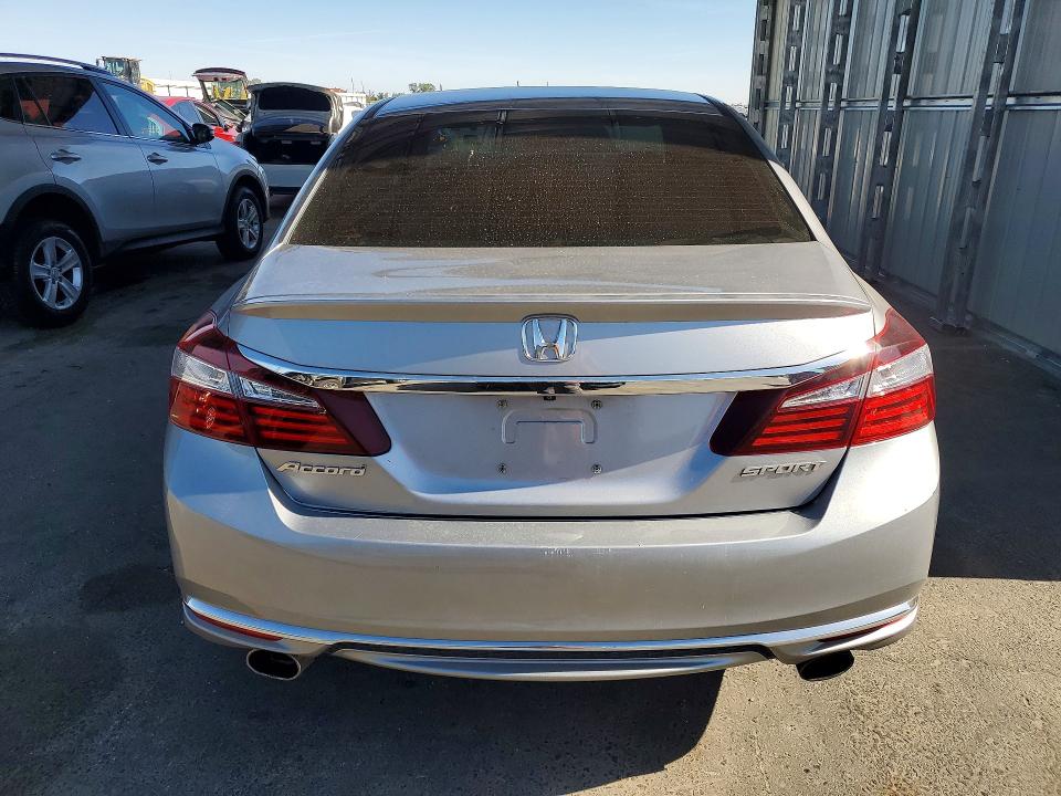 Продаж на аукціоні авто 2017 Honda Accord, vin: 1HGCR2F59HA239815, номер лоту: 56490126