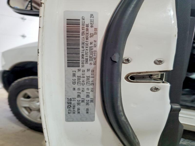 55885446 :رقم المزاد ، 3C6UR5CJ8JG276276 vin ، 2018 Ram 2500 مزاد بيع