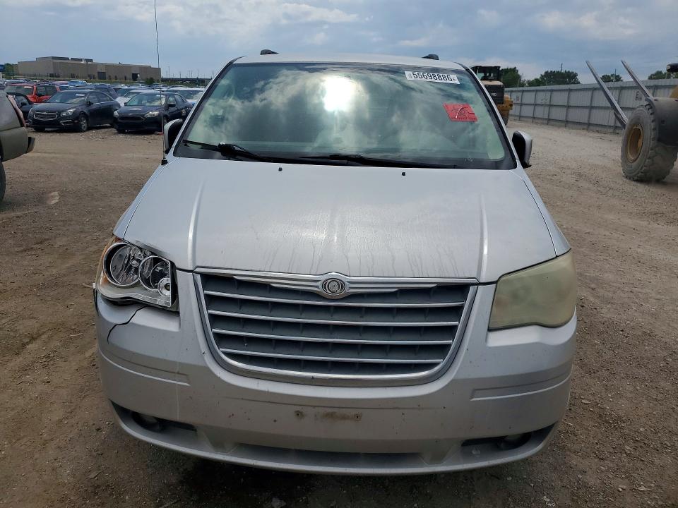 55698886 :رقم المزاد ، 2A4RR5D19AR309187 vin ، 2010 Chrysler Town & Country مزاد بيع
