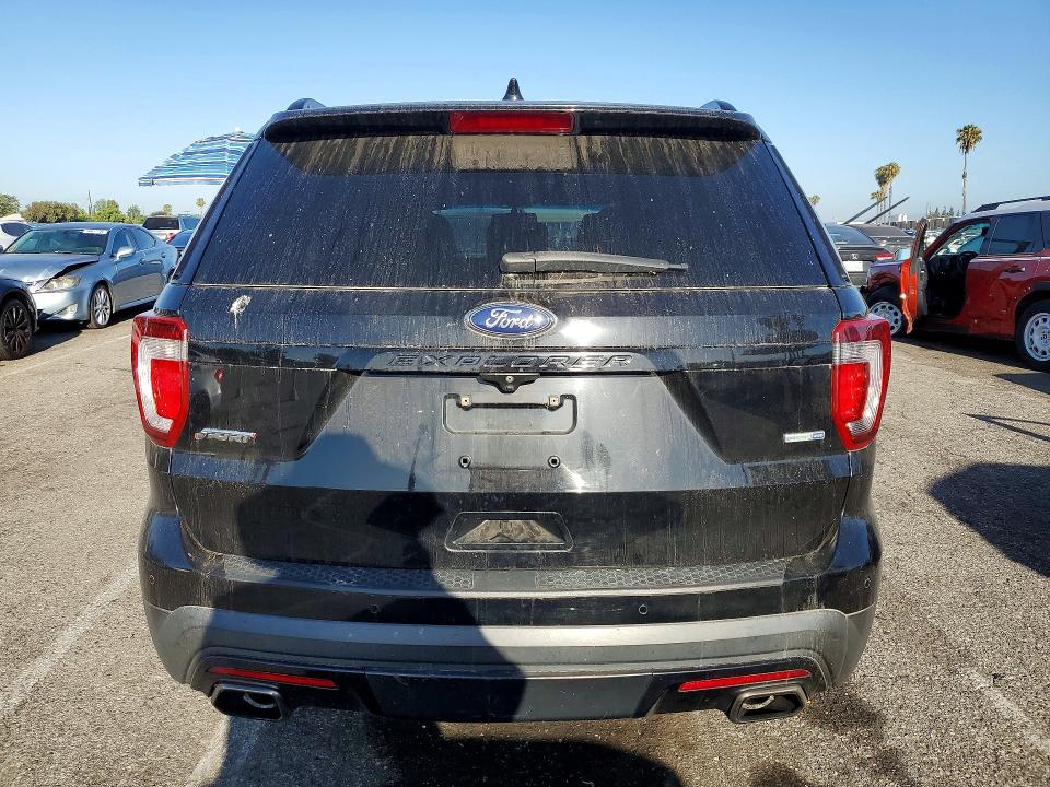 56243006 :رقم المزاد ، 1FM5K8GT4HGC55697 vin ، 2017 Ford Explorer مزاد بيع