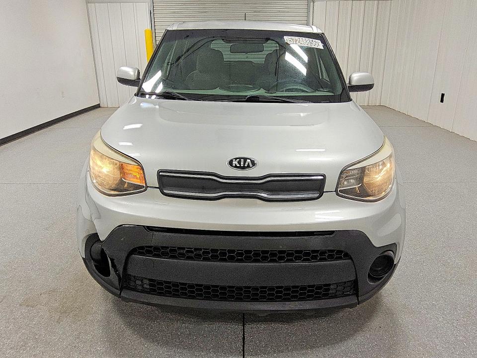 57248856 :رقم المزاد ، KNDJN2A2XJ7606562 vin ، 2018 Kia Soul مزاد بيع