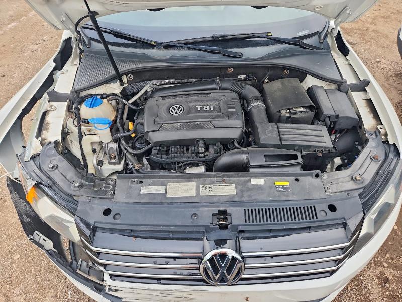 2015 Volkswagen Passat მანქანა იყიდება აუქციონზე, vin: 1VWBS7A32FC005192, აუქციონის ნომერი: 58453616