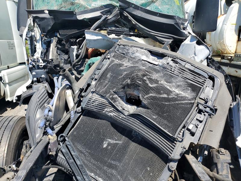 53051716 :رقم المزاد ، 4V4BC9EH2TN698884 vin ، 2026 Volvo Vnl (4) مزاد بيع