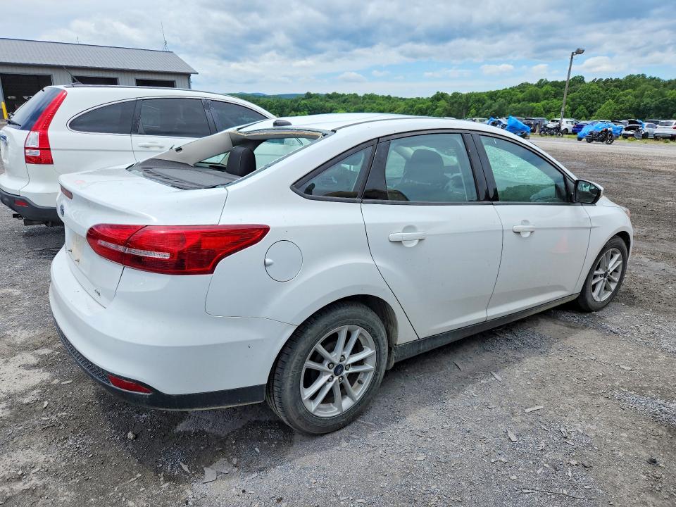 57656526 :رقم المزاد ، 1FADP3F22HL323182 vin ، 2017 Ford Focus مزاد بيع
