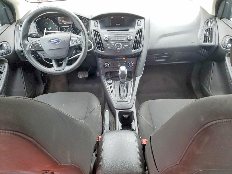 56654606 :رقم المزاد ، 1FADP3F27FL282917 vin ، 2015 Ford Focus مزاد بيع