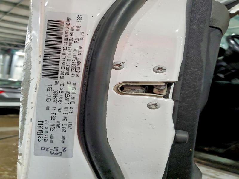 55725786 :رقم المزاد ، 3C6UR5DL0JG128011 vin ، 2018 Ram 2500 مزاد بيع