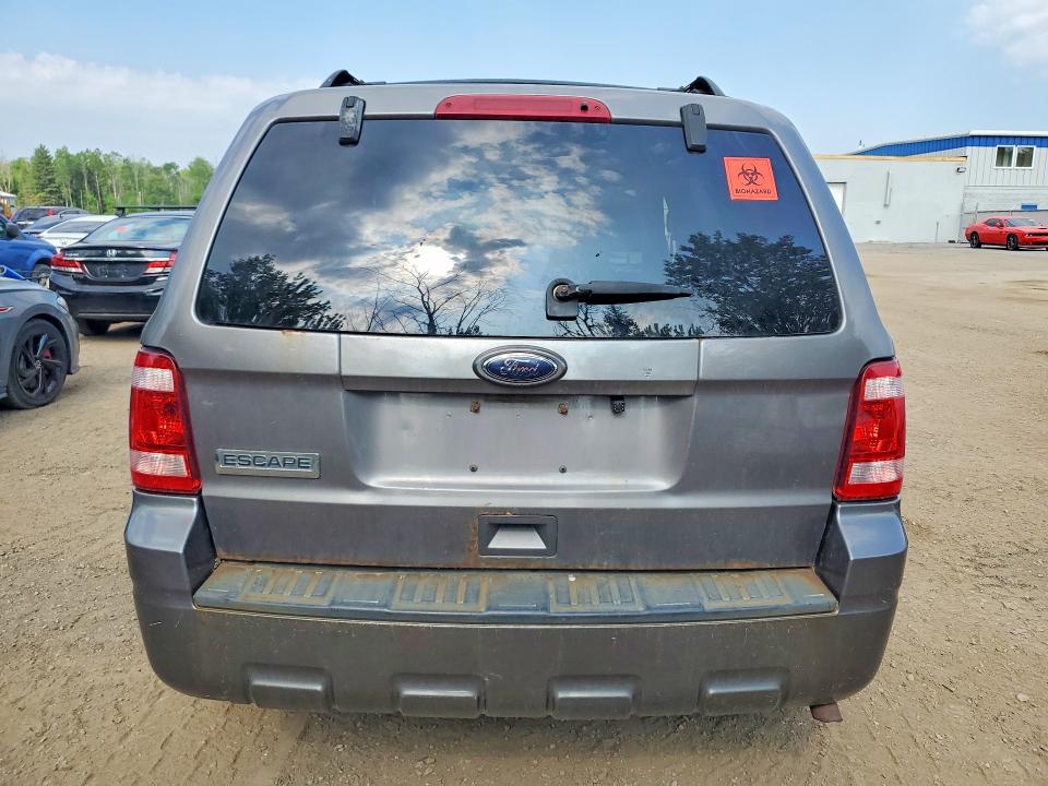 56612216 :رقم المزاد ، 1FMCU0D72AKB24538 vin ، 2010 Ford Escape مزاد بيع