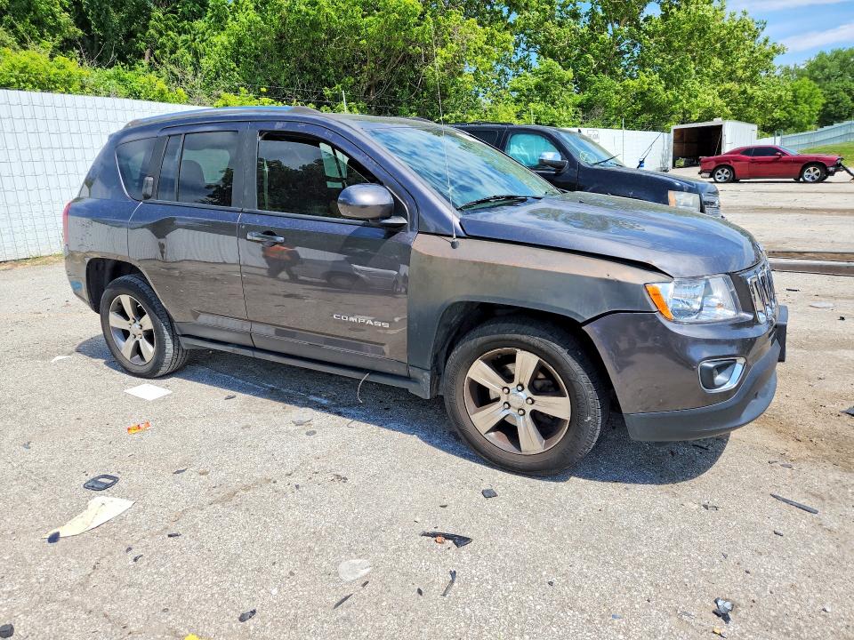 2016 Jeep Compass მანქანა იყიდება აუქციონზე, vin: 1C4NJDEBXGD725970, აუქციონის ნომერი: 57493566