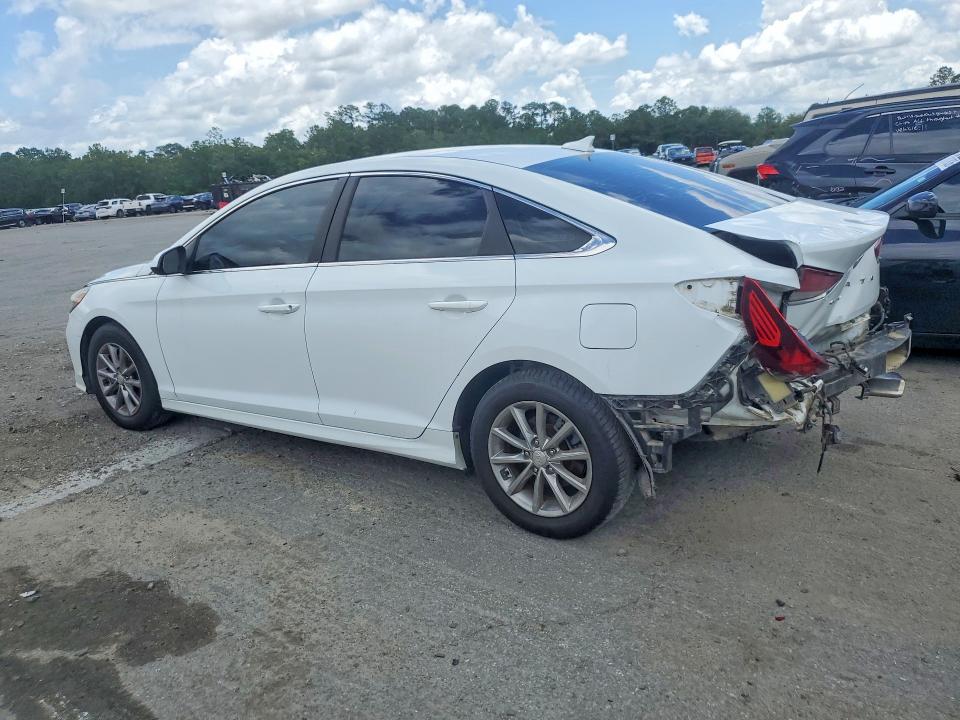 2018 Hyundai Sonata მანქანა იყიდება აუქციონზე, vin: 5NPE24AFXJH605755, აუქციონის ნომერი: 57703676