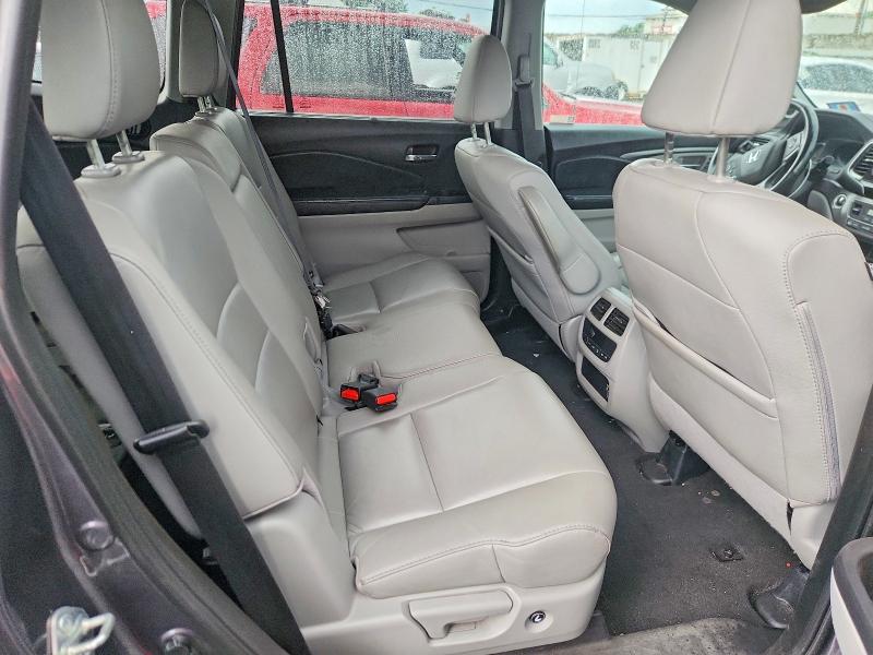 57960806 :رقم المزاد ، 5FNYF6H50LB033641 vin ، 2020 Honda Pilot مزاد بيع