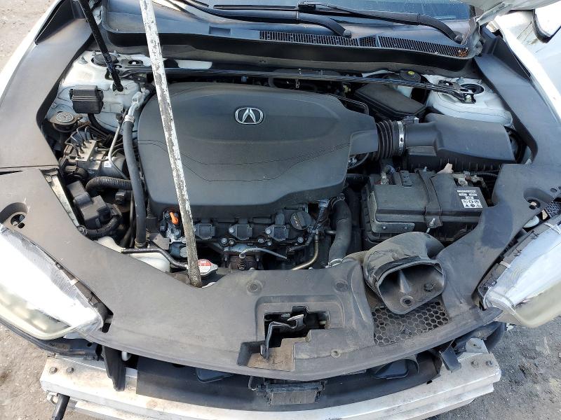 57707496 :رقم المزاد ، 19UUB2F51JA005621 vin ، 2018 Acura Tlx مزاد بيع