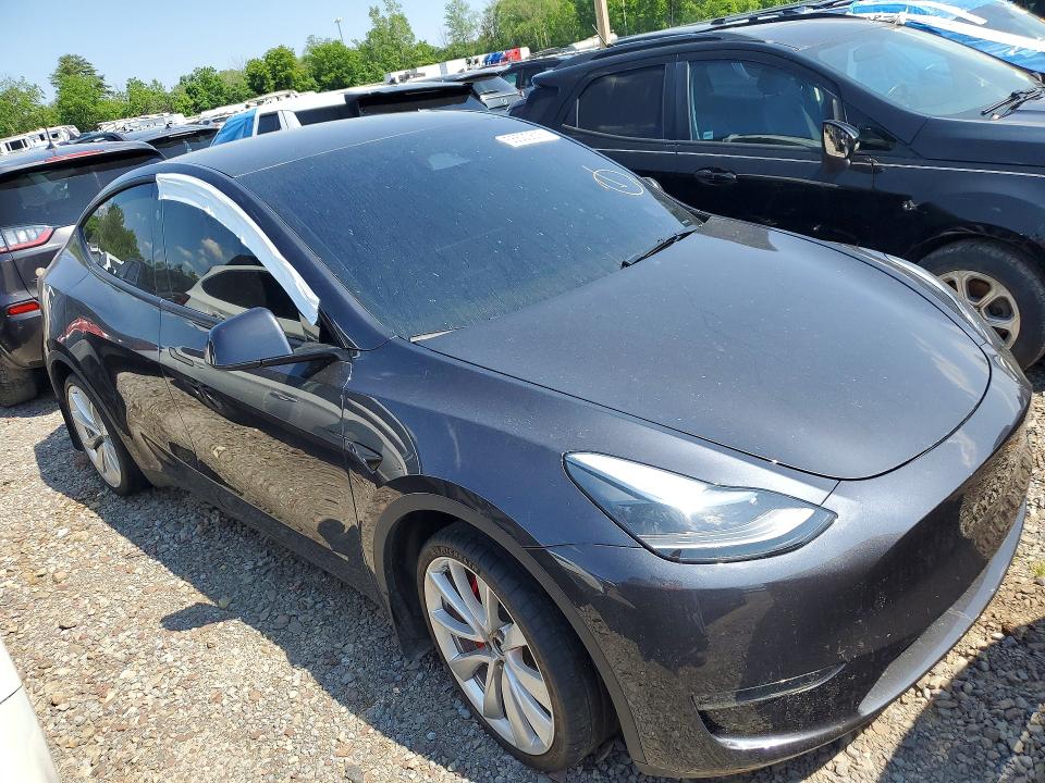 2024 Tesla Model Y მანქანა იყიდება აუქციონზე, vin: 7SAYGDEFXRA282987, აუქციონის ნომერი: 55500616