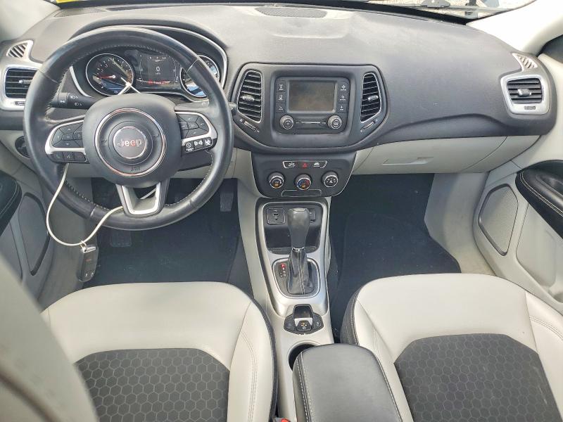 57497566 :رقم المزاد ، 3C4NJCBB4JT468837 vin ، 2018 Jeep Compass مزاد بيع