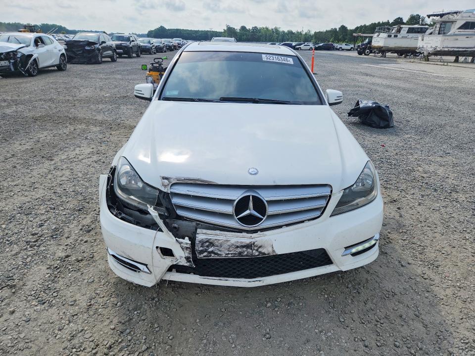 52316346 :رقم المزاد ، WDDGF4HB7DR269677 vin ، 2013 Mercedes-benz C مزاد بيع