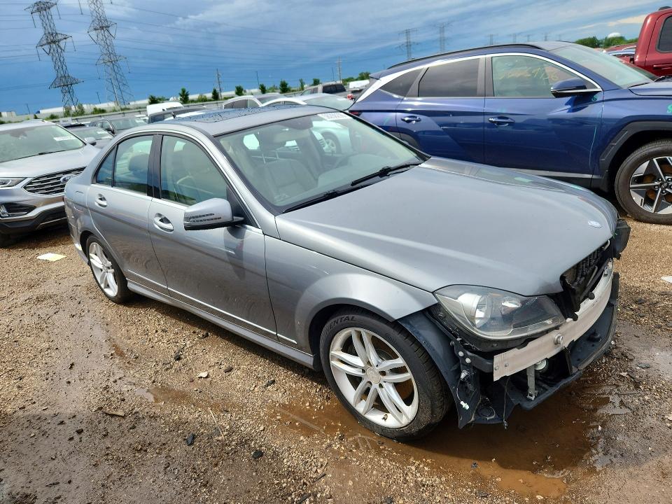 56288296 :رقم المزاد ، WDDGF8AB4DR298703 vin ، 2013 Mercedes-benz C مزاد بيع