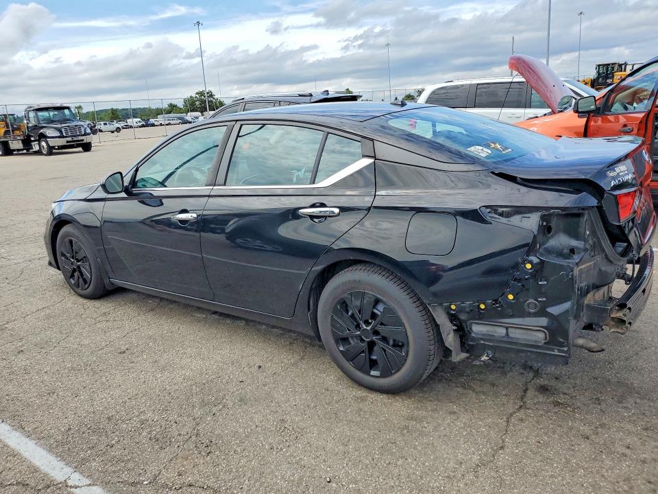 58209836 :رقم المزاد ، 1N4BL4BV8LC175766 vin ، 2020 Nissan Altima مزاد بيع