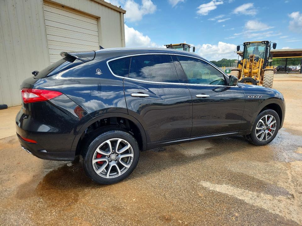 58146446 :رقم المزاد ، ZN661YUL1HX241268 vin ، 2017 Maserati Levante مزاد بيع