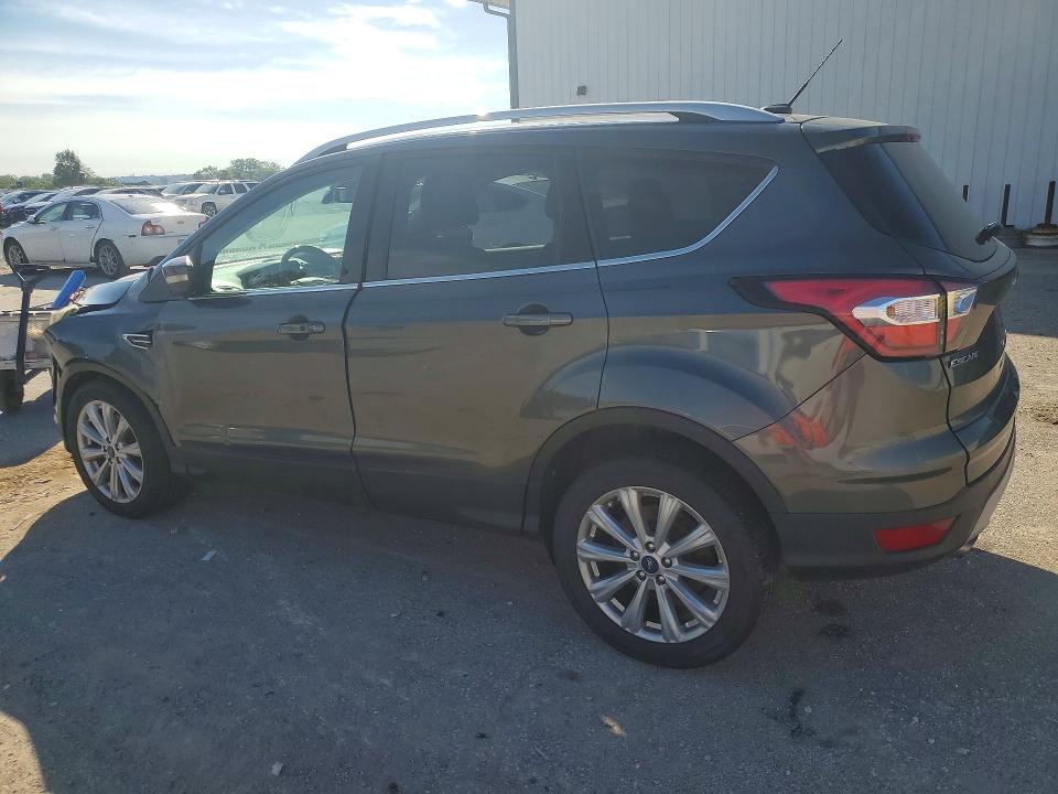 58283226 :رقم المزاد ، 1FMCU0J99HUD87050 vin ، 2017 Ford Escape مزاد بيع