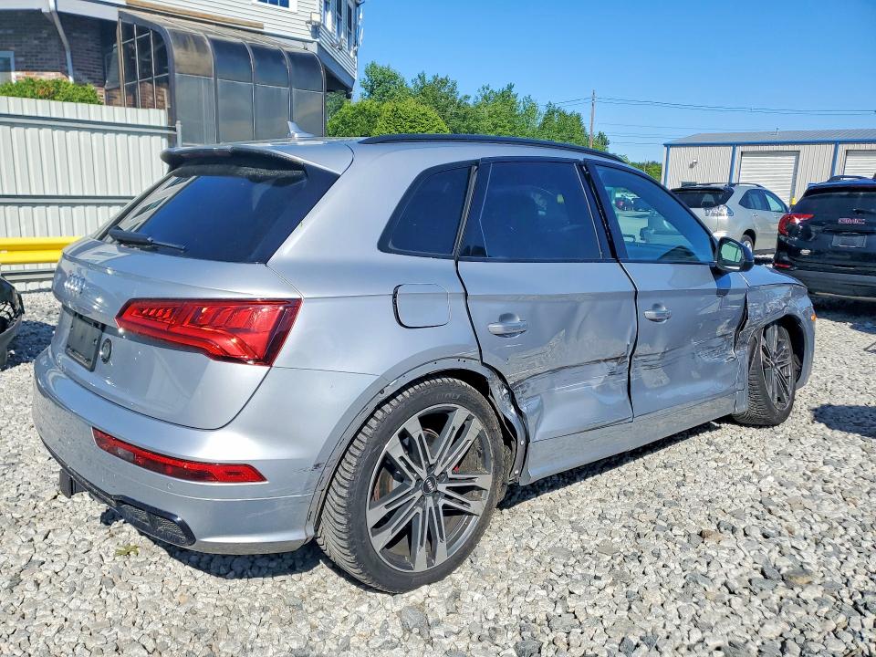 55545366 :رقم المزاد ، WA1B4AFY3L2064374 vin ، 2020 Audi Sq5 مزاد بيع