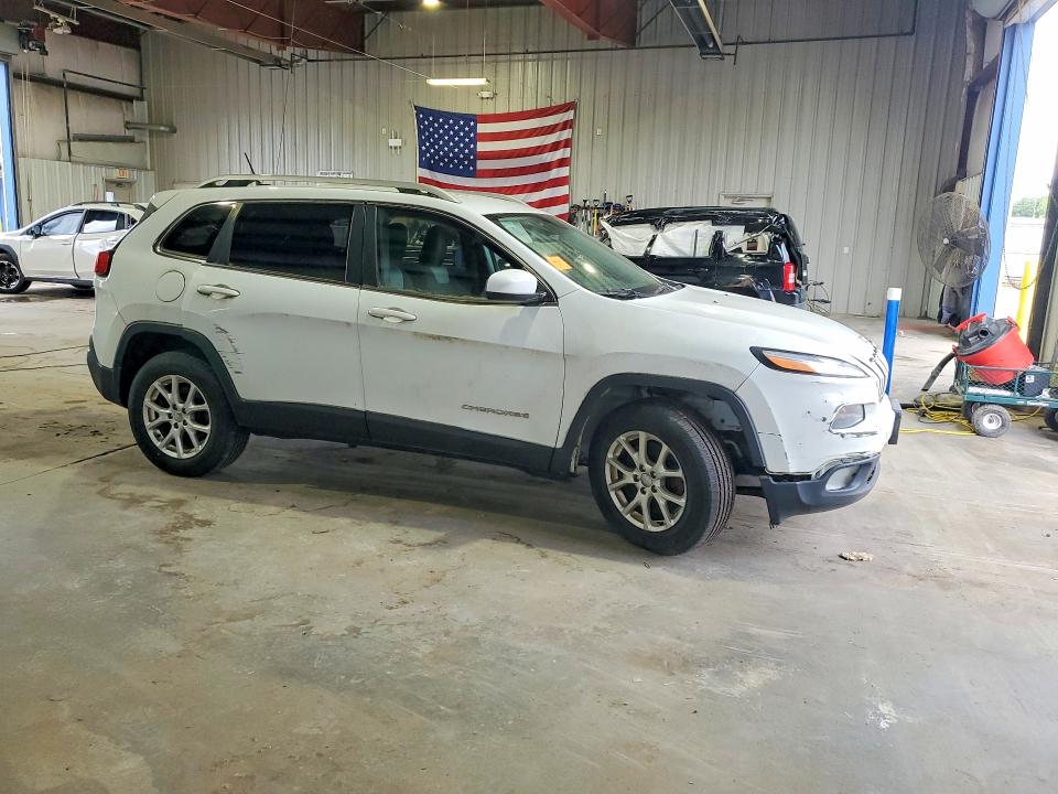 Продаж на аукціоні авто 2014 Jeep Cherokee, vin: 1C4PJMCB4EW183908, номер лоту: 57843846
