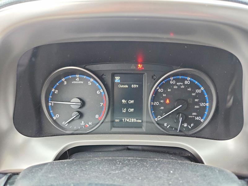 Продаж на аукціоні авто 2017 Toyota Rav4, vin: JTMBFREV2HJ158328, номер лоту: 58643856