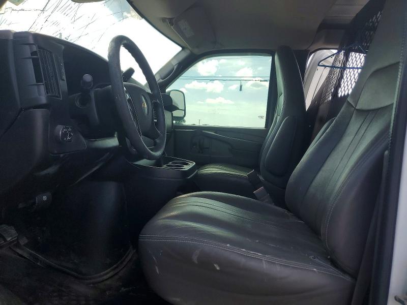 56886456 :رقم المزاد ، 1GCWGFCF9F1119533 vin ، 2015 Chevrolet Express G2500 مزاد بيع