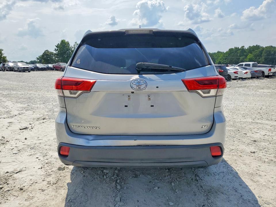 Продажа на аукционе авто 2017 Toyota Highlander, vin: 5TDKZRFH4HS517701, номер лота: 57547056