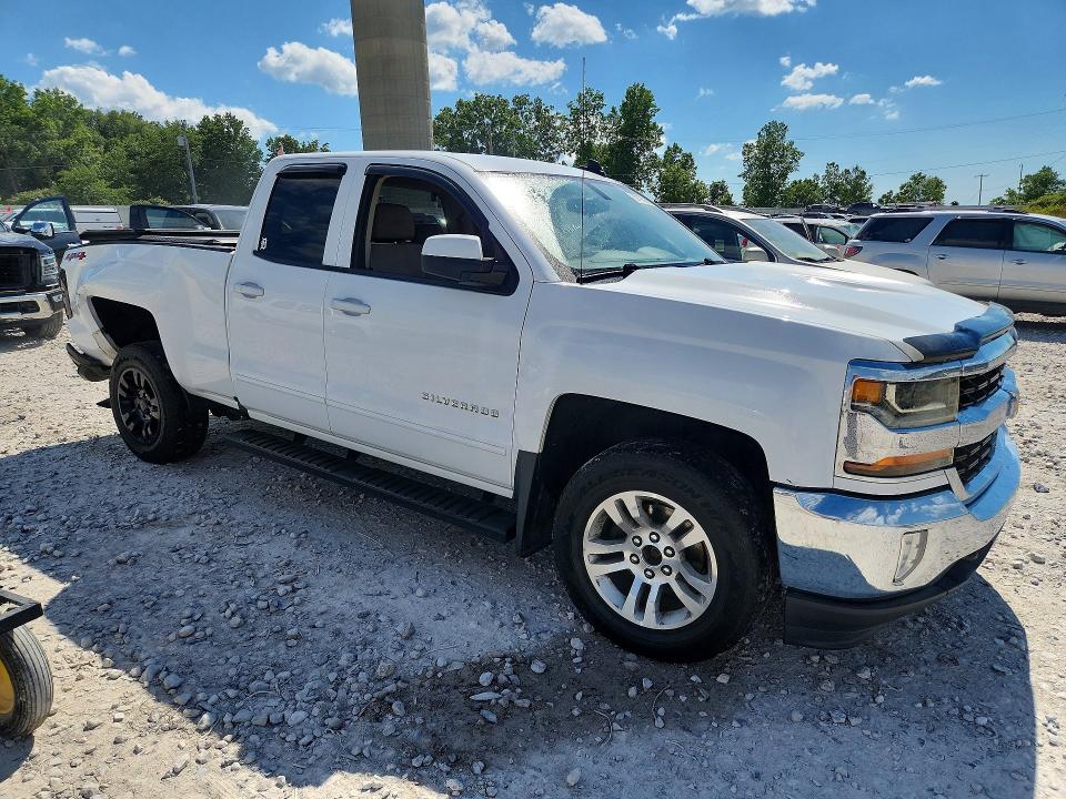 58198266 :رقم المزاد ، 1GCVKREH0JZ209576 vin ، 2018 Chevrolet Silverado مزاد بيع
