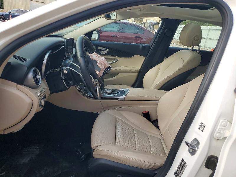 56251326 :رقم المزاد ، WDDWF4KB8HR215055 vin ، 2017 Mercedes-benz C مزاد بيع