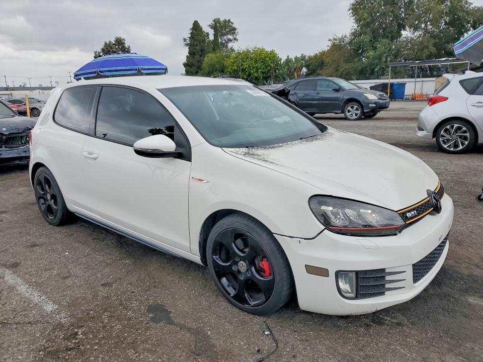 58459706 :رقم المزاد ، WVWFD7AJ1AW273879 vin ، 2010 Volkswagen Gti مزاد بيع
