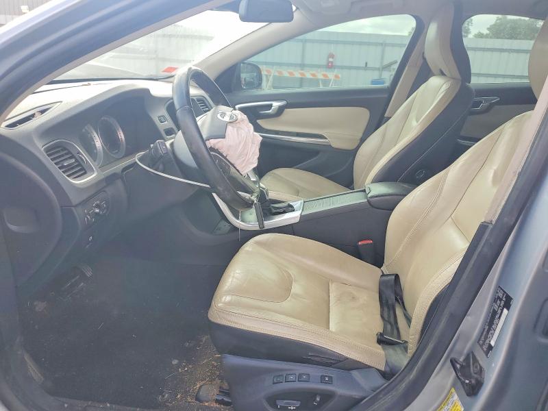 2013 Volvo S60 მანქანა იყიდება აუქციონზე, vin: YV1902FH6D2183280, აუქციონის ნომერი: 57824846