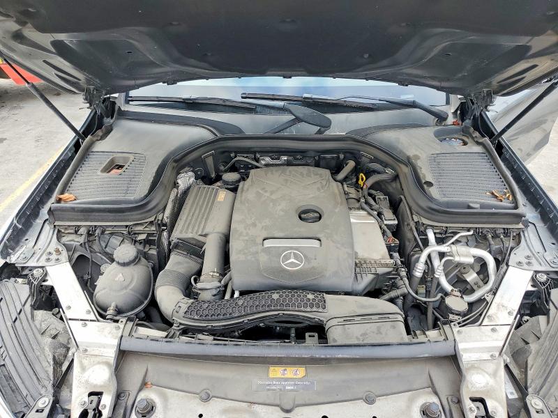 59152056 :رقم المزاد ، WDC0G4JB9HF172775 vin ، 2017 Mercedes-benz Glc مزاد بيع