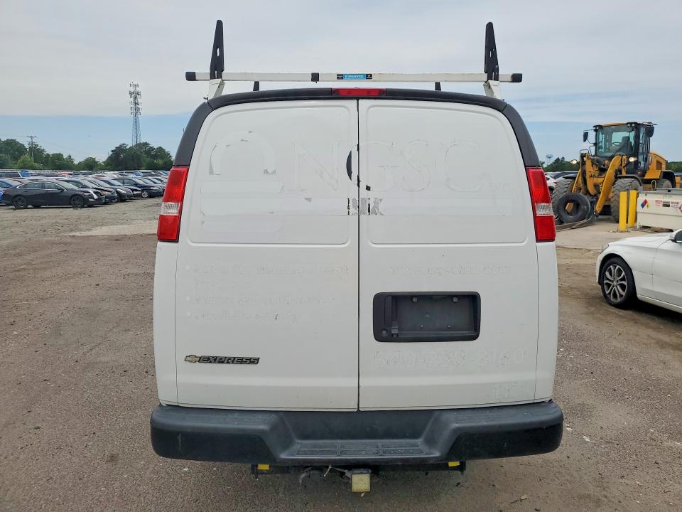 57395646 :رقم المزاد ، 1GCWGAFG8K1249465 vin ، 2019 Chevrolet Express G2500 مزاد بيع